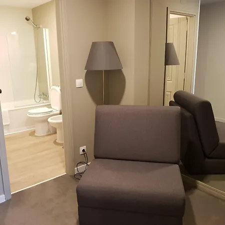 Margarida Da Praca 3*