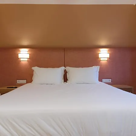 Margarida Da Praca 3*