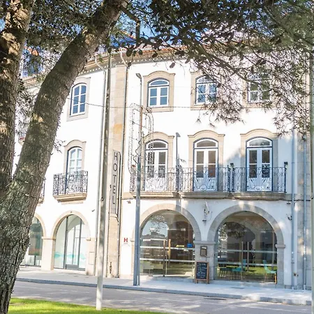 Margarida Da Praca 3*