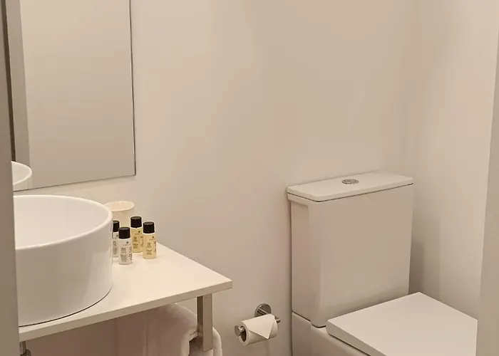 Margarida Da Praca 3*