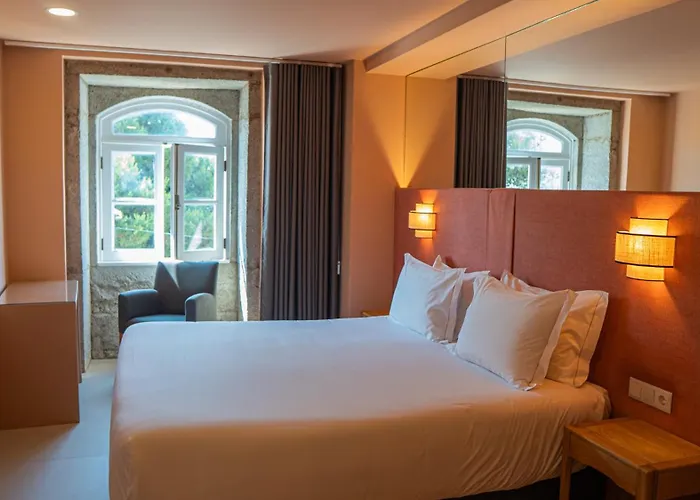 Margarida Da Praca 3*